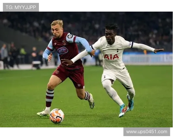 热刺鏖战西汉姆主场迎来英超激烈对决,胜负难料悬念丛生 热刺鏖战西汉姆主场迎来英超激烈对决,胜负难料悬念丛生