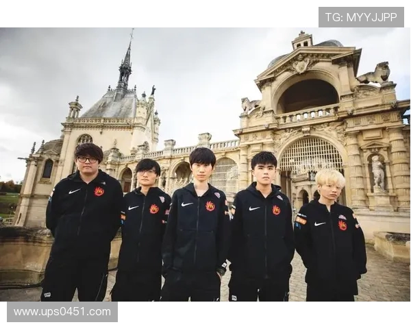 CSGO盛宴揭秘FPX战队的战术节奏与团队协作之道