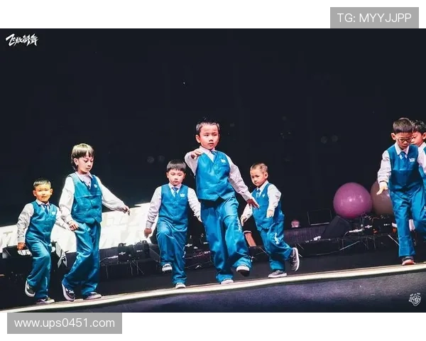 深圳极限运动嘉年华街舞队灵活性表现精彩点评与分析 深圳极限运动嘉年华街舞队灵活性表现精彩点评与分析