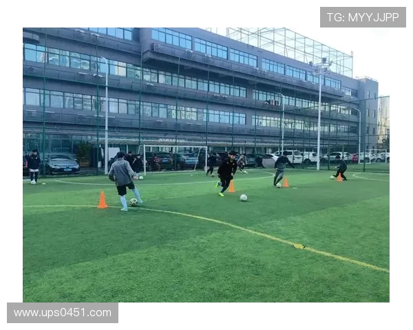 深圳足球队心理素质深度对比分析及其对比赛表现的影响探讨